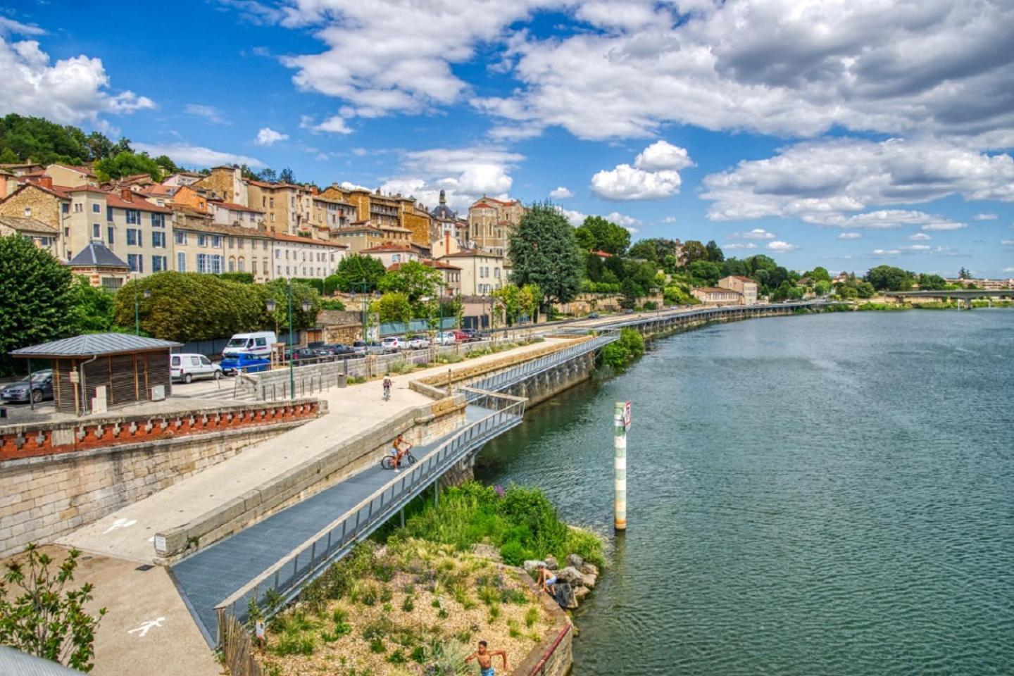 Maison "Le Figuier" Trevoux Climatisee Zewnętrze zdjęcie